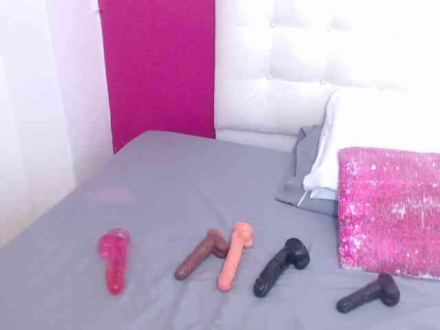 tiny-whore webcam