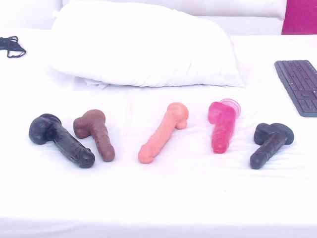 tiny-whore