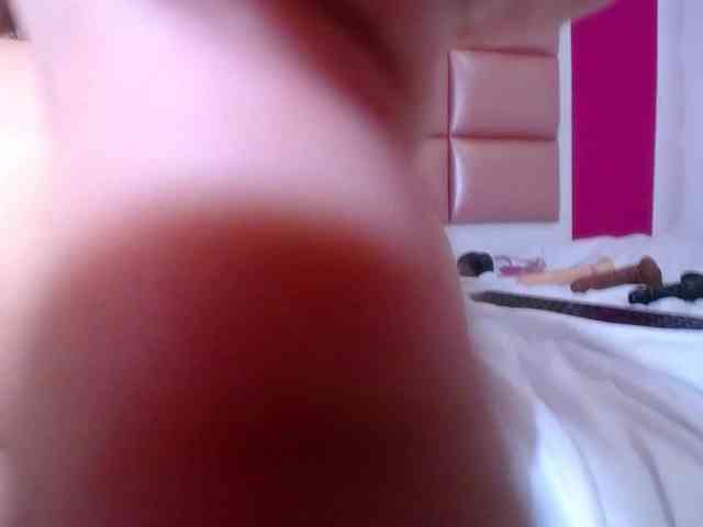 tiny-whore