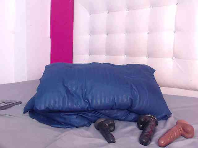 tiny-whore webcam