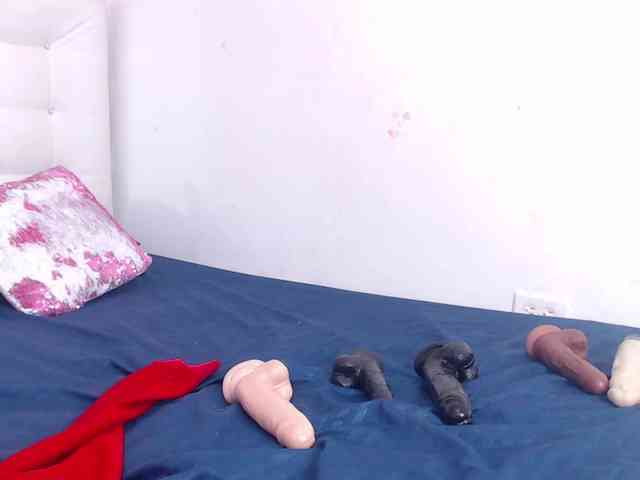 tiny-whore webcam