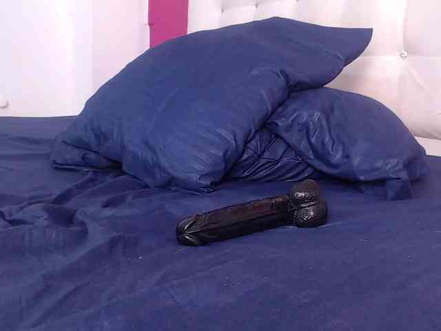 tiny-whore webcam