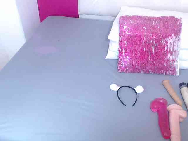 tiny-whore webcam