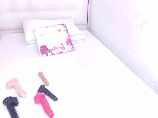 tiny-whore webcam