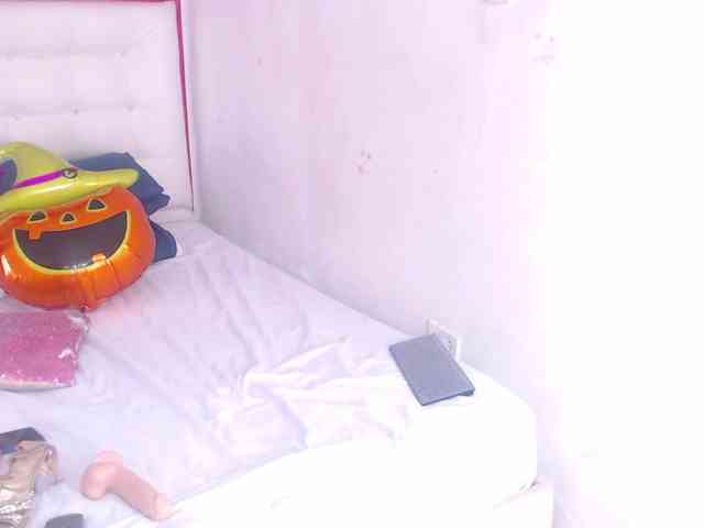 tiny-whore webcam