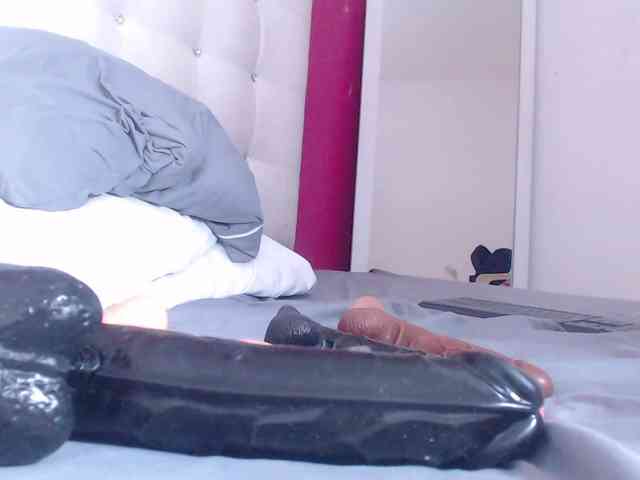 tiny-whore webcam