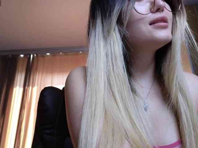Heaven-Sakura webcam