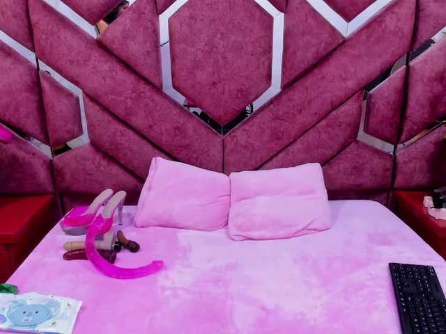 SquirtDirty webcam bongacams model stream image