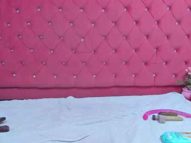 SquirtDirty Live Webcam on BongaCams