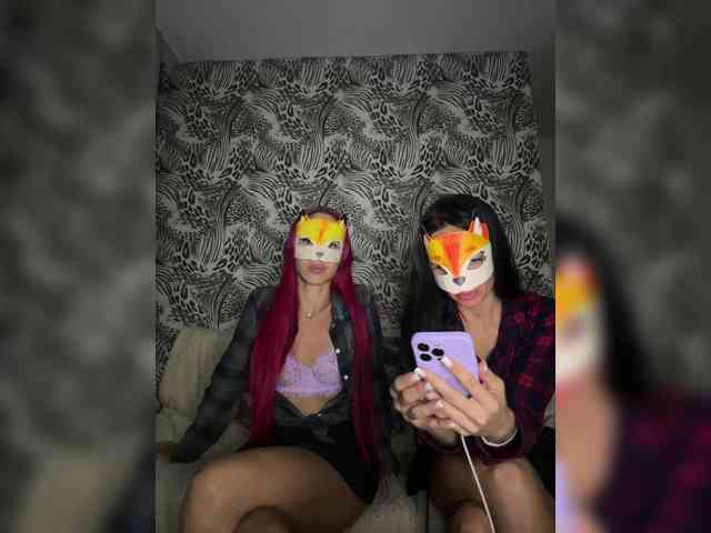 BadGerls2 webcam