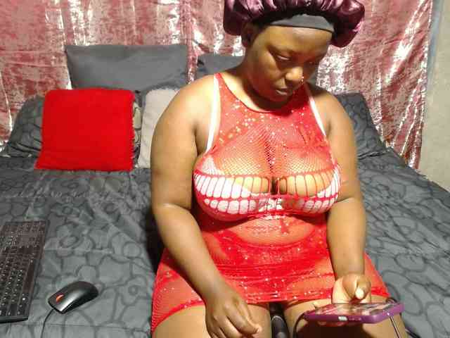 ChubbyAshanti webcam