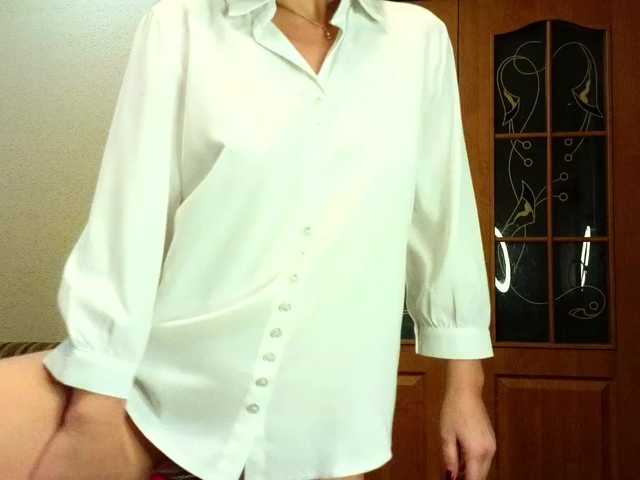  YourXQueen chat room