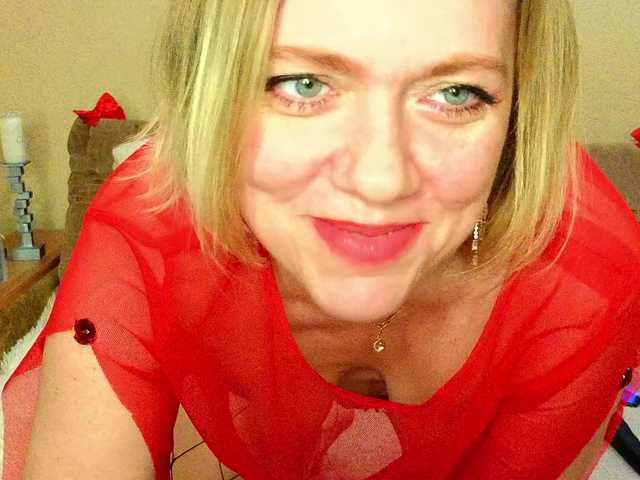 YourXQueen's BongaCams show and profile