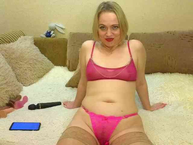 YourXQueen webcam