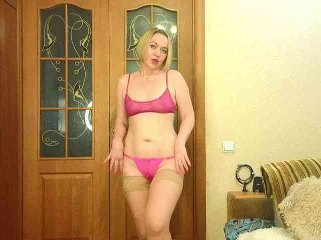YourXQueen webcam