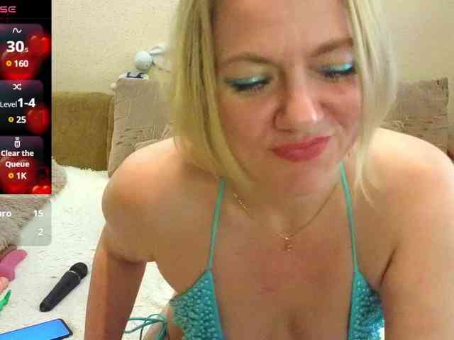 YourXQueen webcam