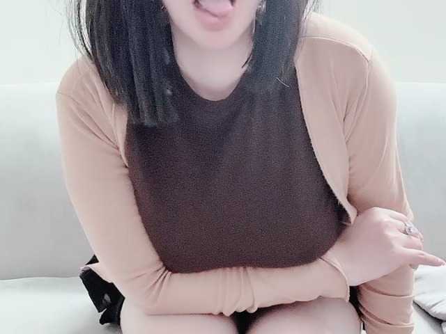 Lee-haeri's BongaCams show and profile