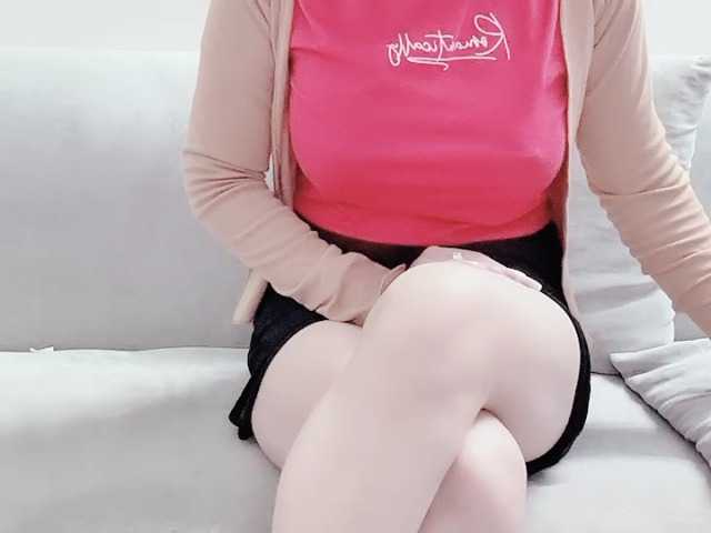 Lee-haeri's BongaCams show and profile