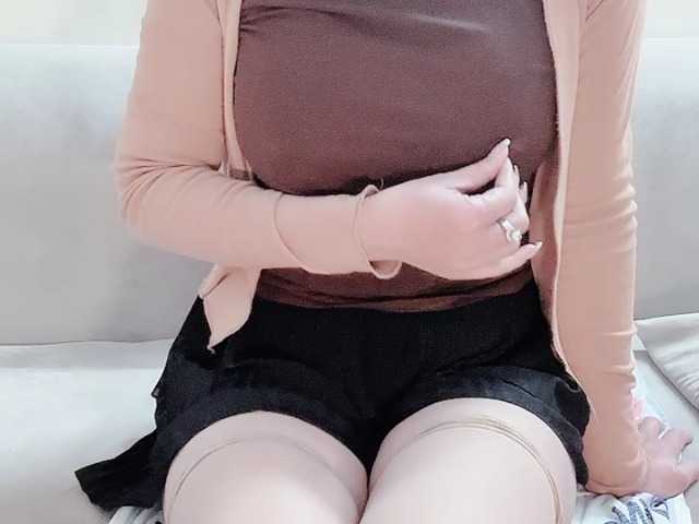 Lee-haeri's BongaCams show and profile