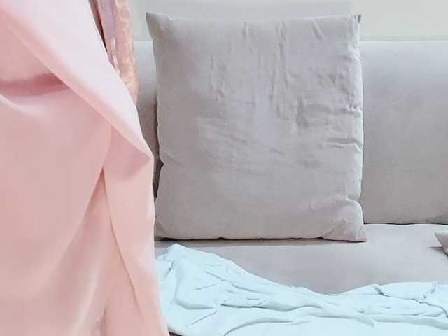 Lee-haeri's BongaCams show and profile