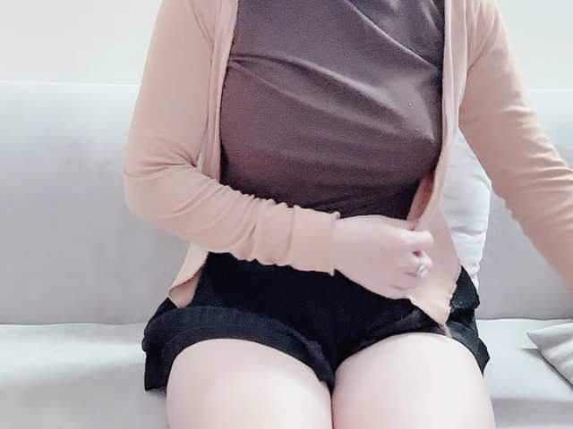 Lee-haeri's BongaCams show and profile