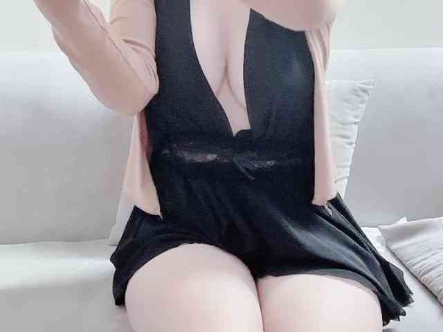 Lee-haeri Live Webcam on BongaCams