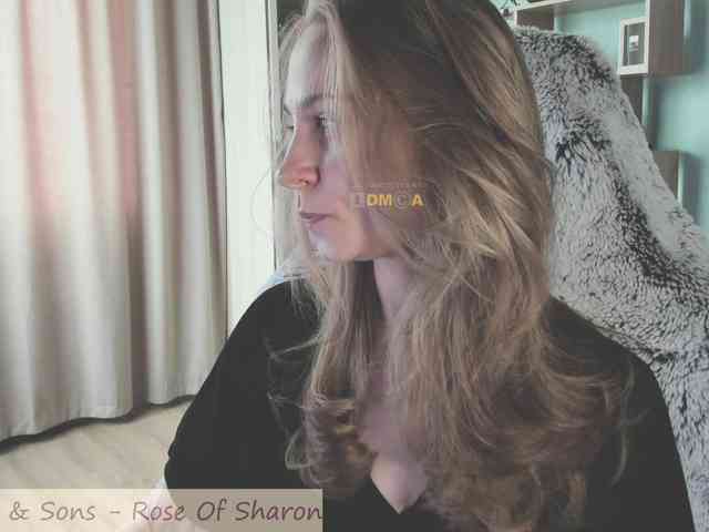 eva-adamova Live Webcam on BongaCams
