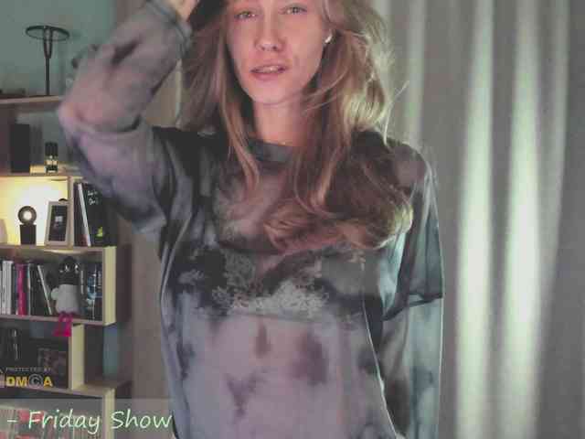 eva-adamova Live Webcam on BongaCams