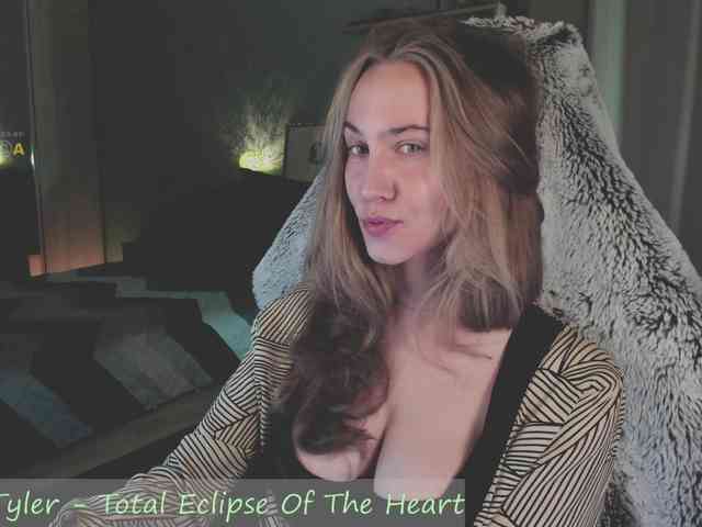 Adamova_Eva webcam
