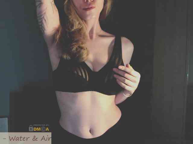 Adamova_Eva webcam