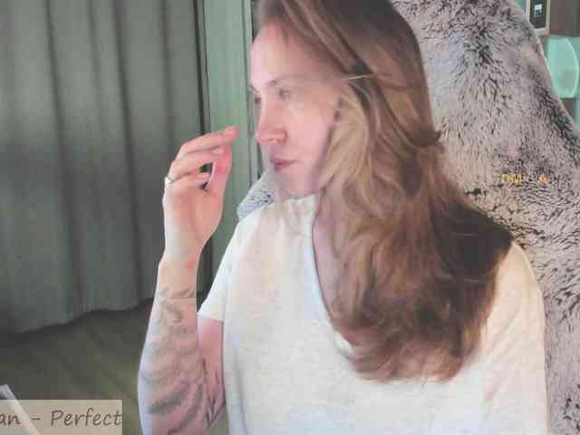 Adamova_Eva webcam