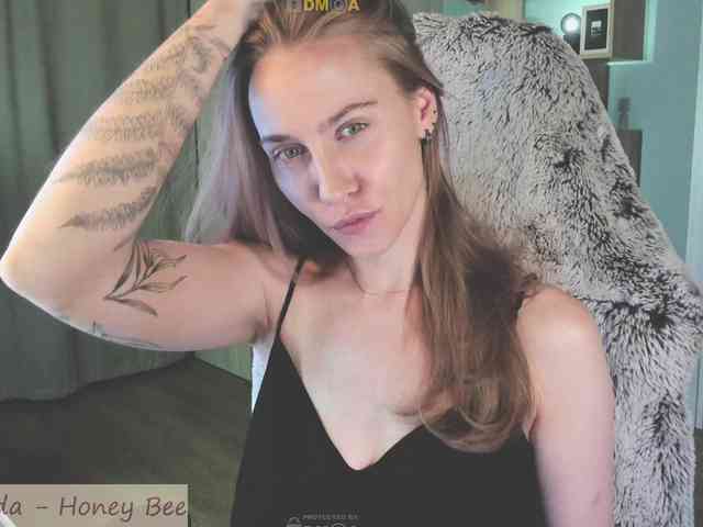 Adamova_Eva webcam