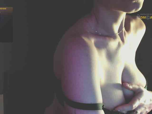 Adamova_Eva webcam