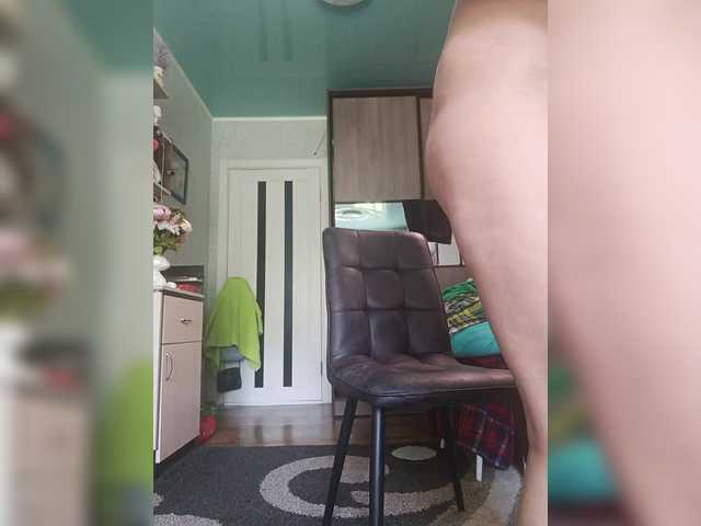 Ellie_