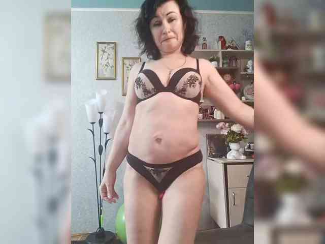 Ellie_ webcam