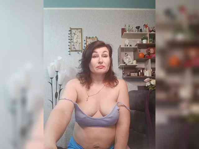 Ellie_ webcam