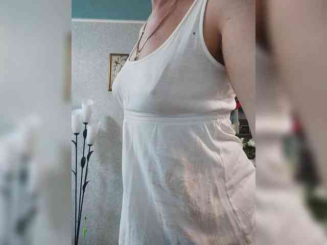 Ellie_ webcam