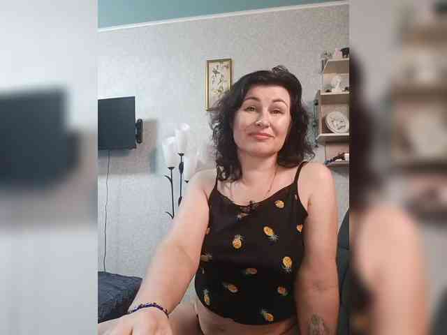 Ellie_ webcam