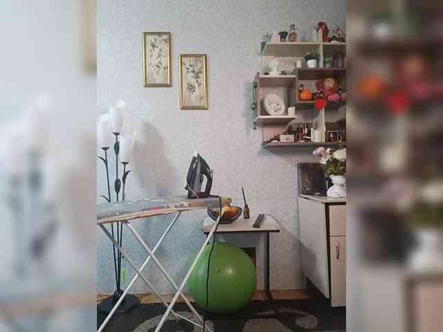 Ellie_ webcam