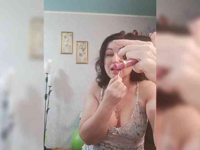 Ellie_ webcam
