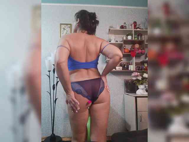 Ellie_ webcam