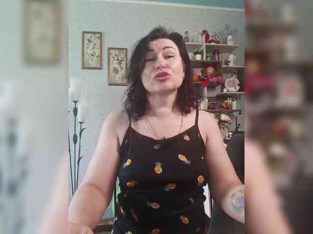 Ellie_ webcam