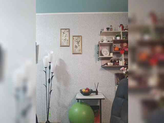 Ellie_ webcam