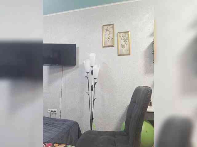 Ellie_ webcam