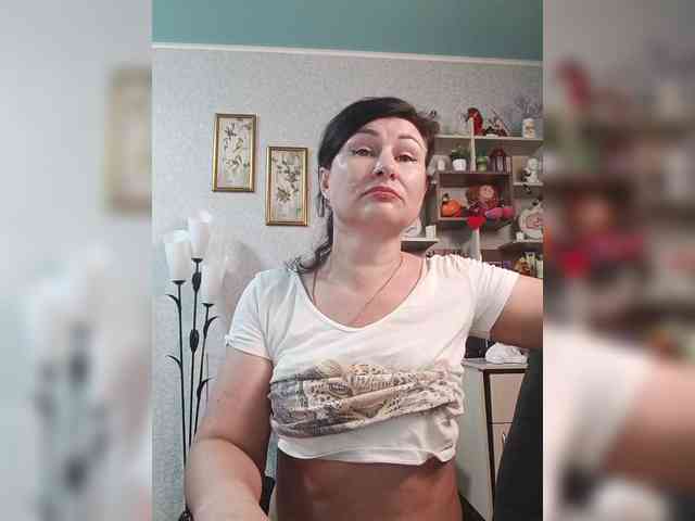 Ellie_ webcam