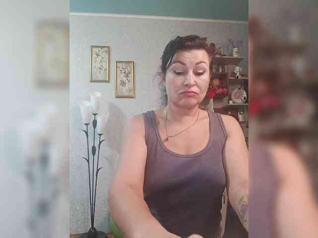 Ellie_ webcam