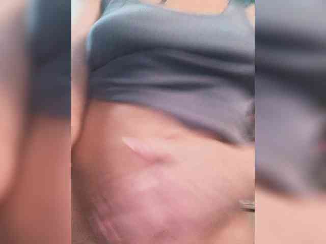 Ellie_ webcam