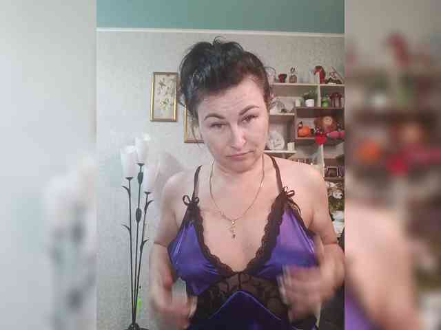 Ellie_ webcam