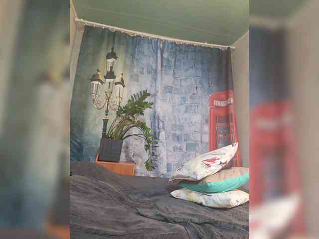 Ellie_ webcam