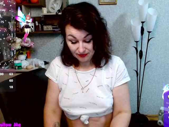 Ellie_ webcam